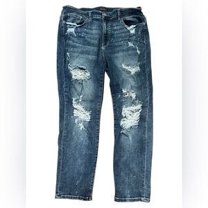Judy Blue distressed boyfriend fit jeans size 18